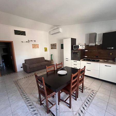 Deluxe House Of Loto'S Apartment Fiumicino Exterior photo